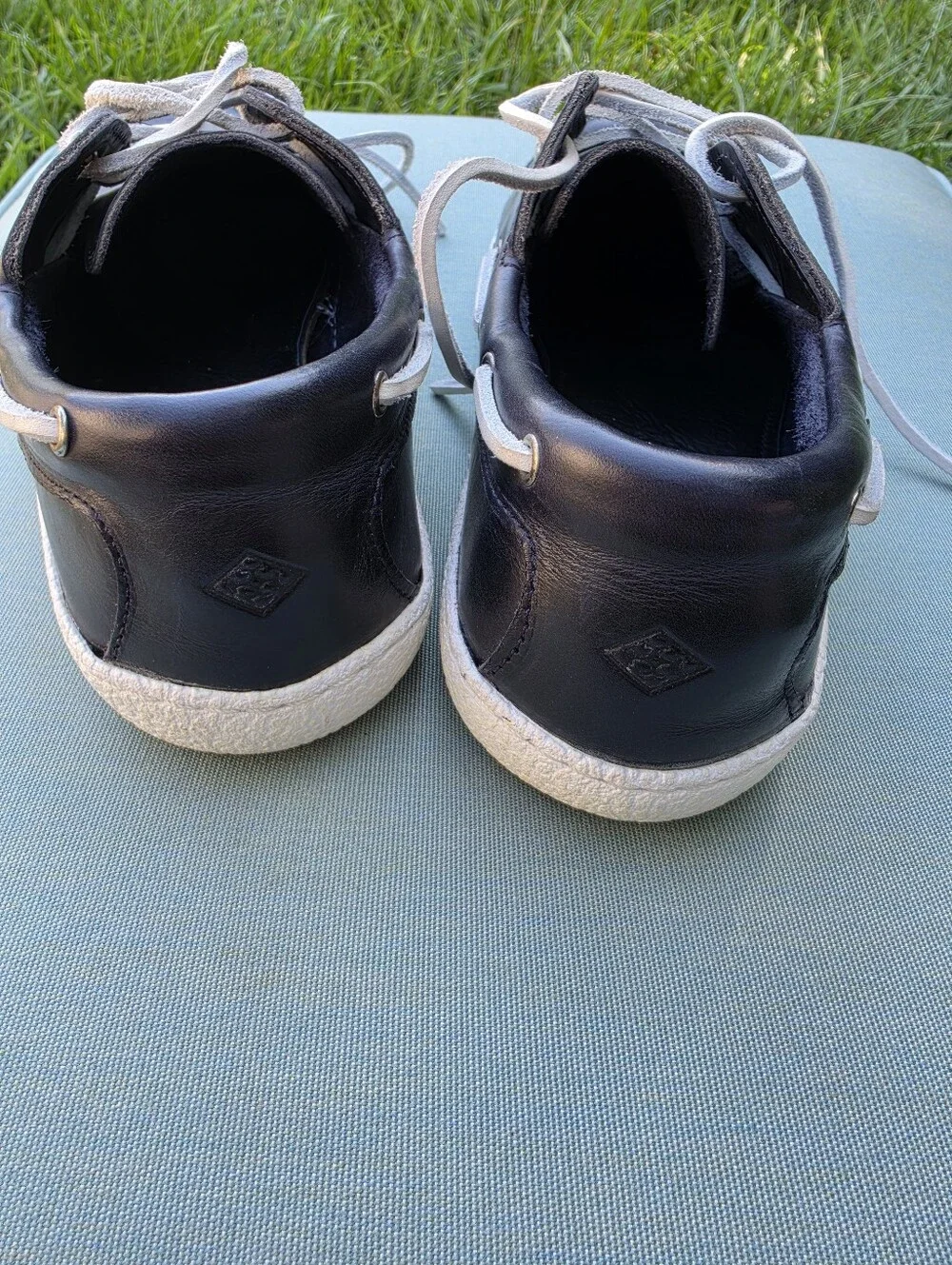 Quoddy Runabout Moccasin Boat Shoe Dark Navy Leather Vibram Outsole Men’s 7.5